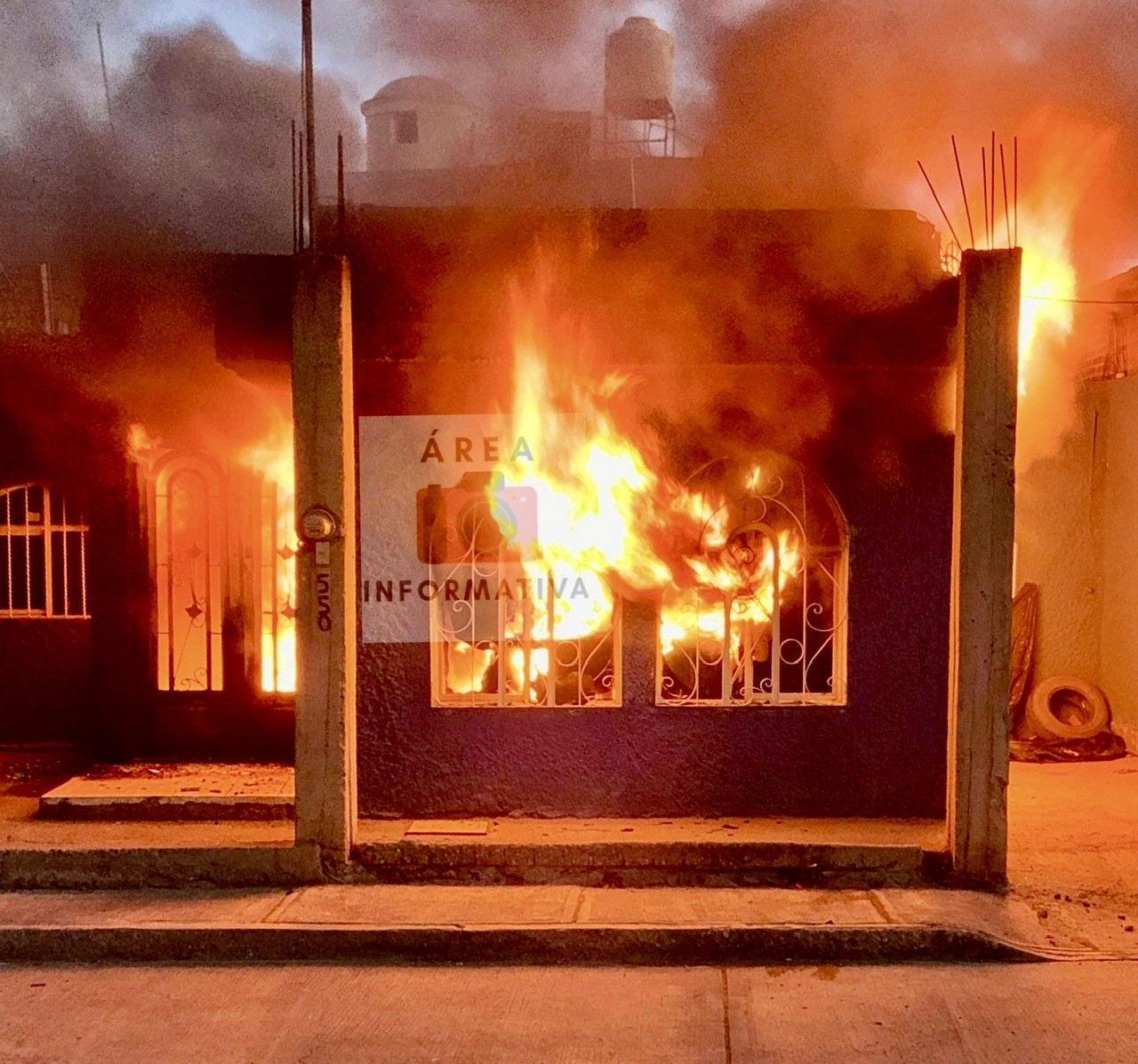 Una vivienda acaba reducida a cenizas tras incendio – Area Informativa